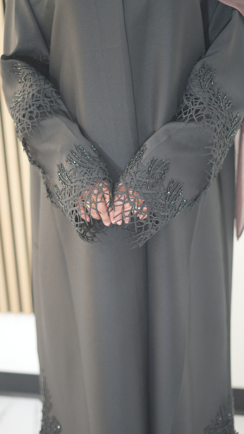 Noir Lace Abaya