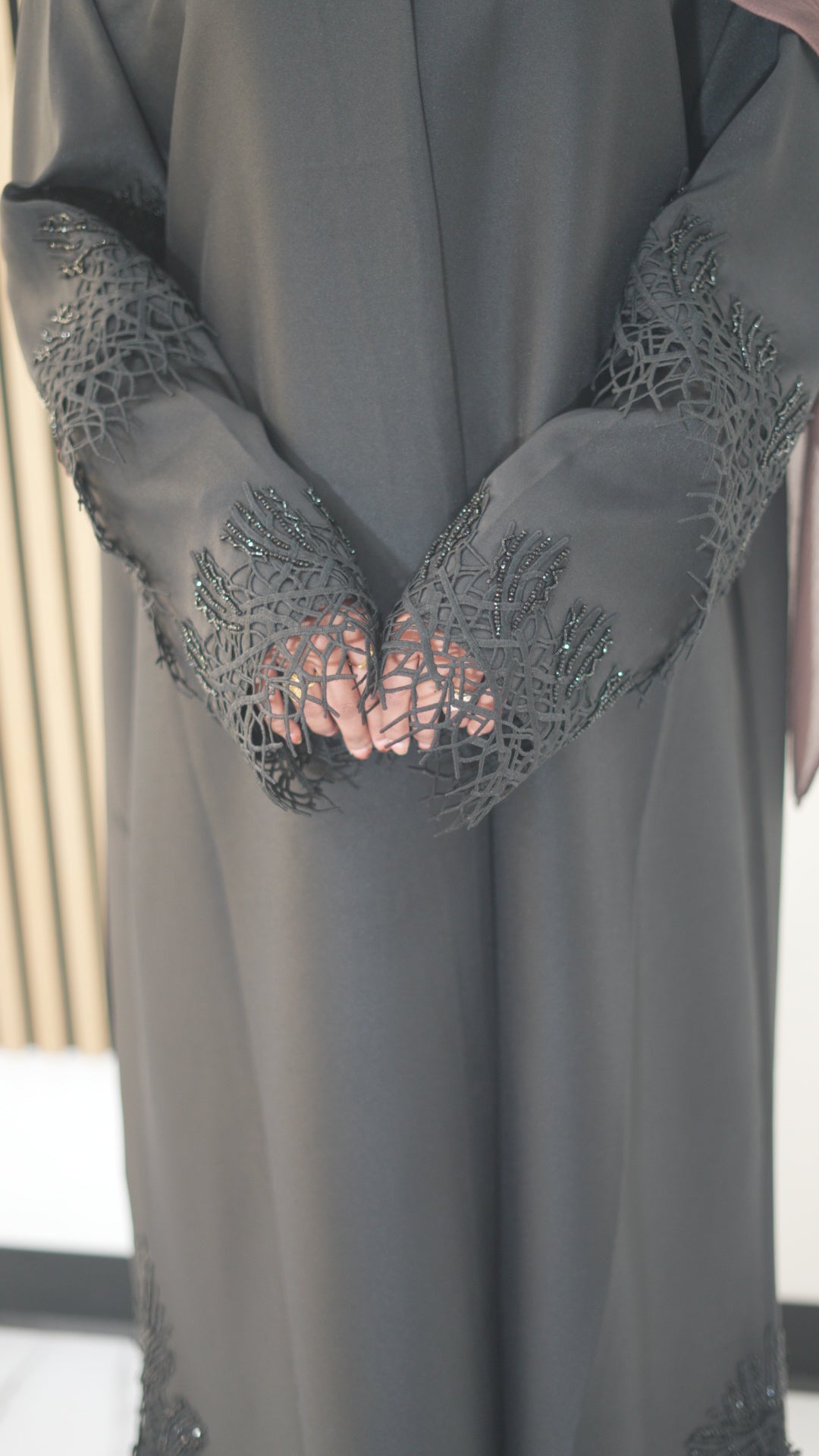 Noir Lace Abaya