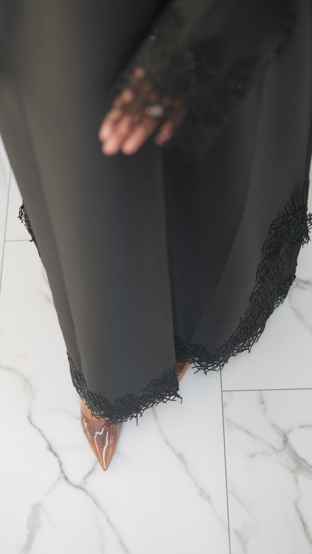 Noir Lace Abaya