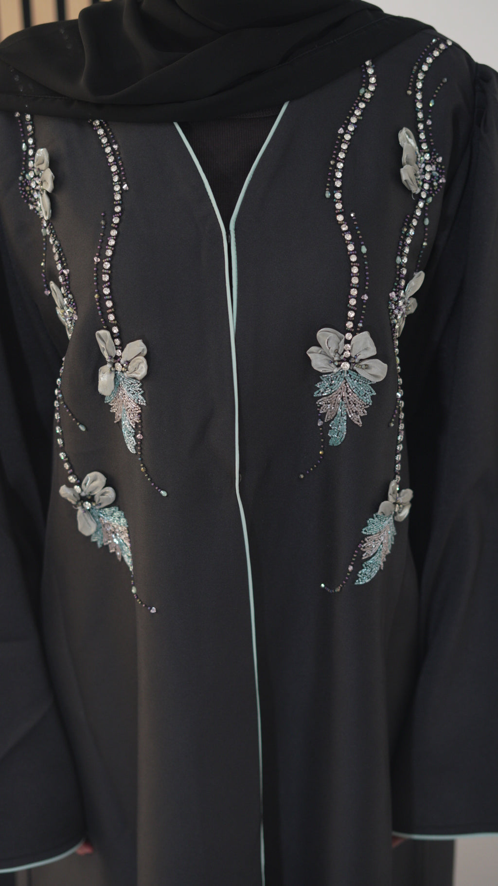 Gleam Abaya