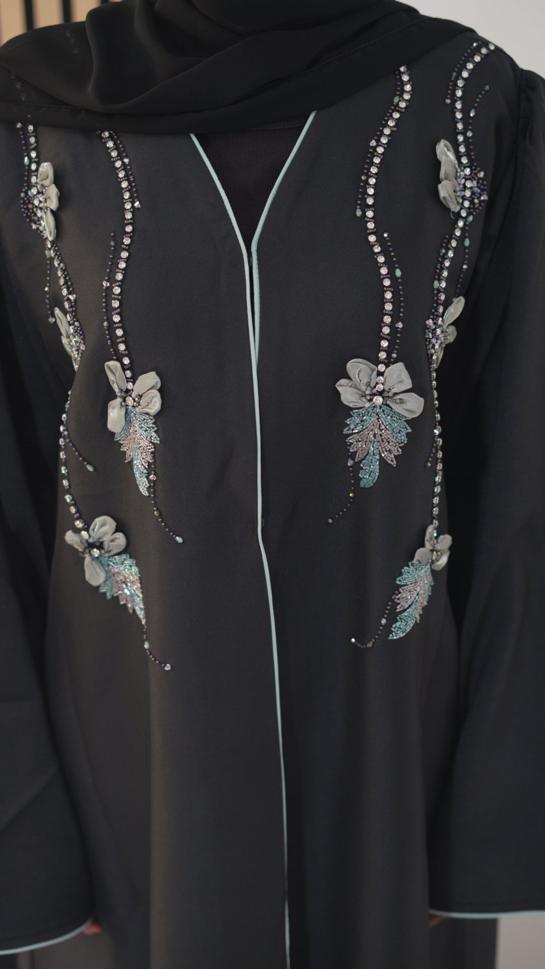 Gleam Abaya
