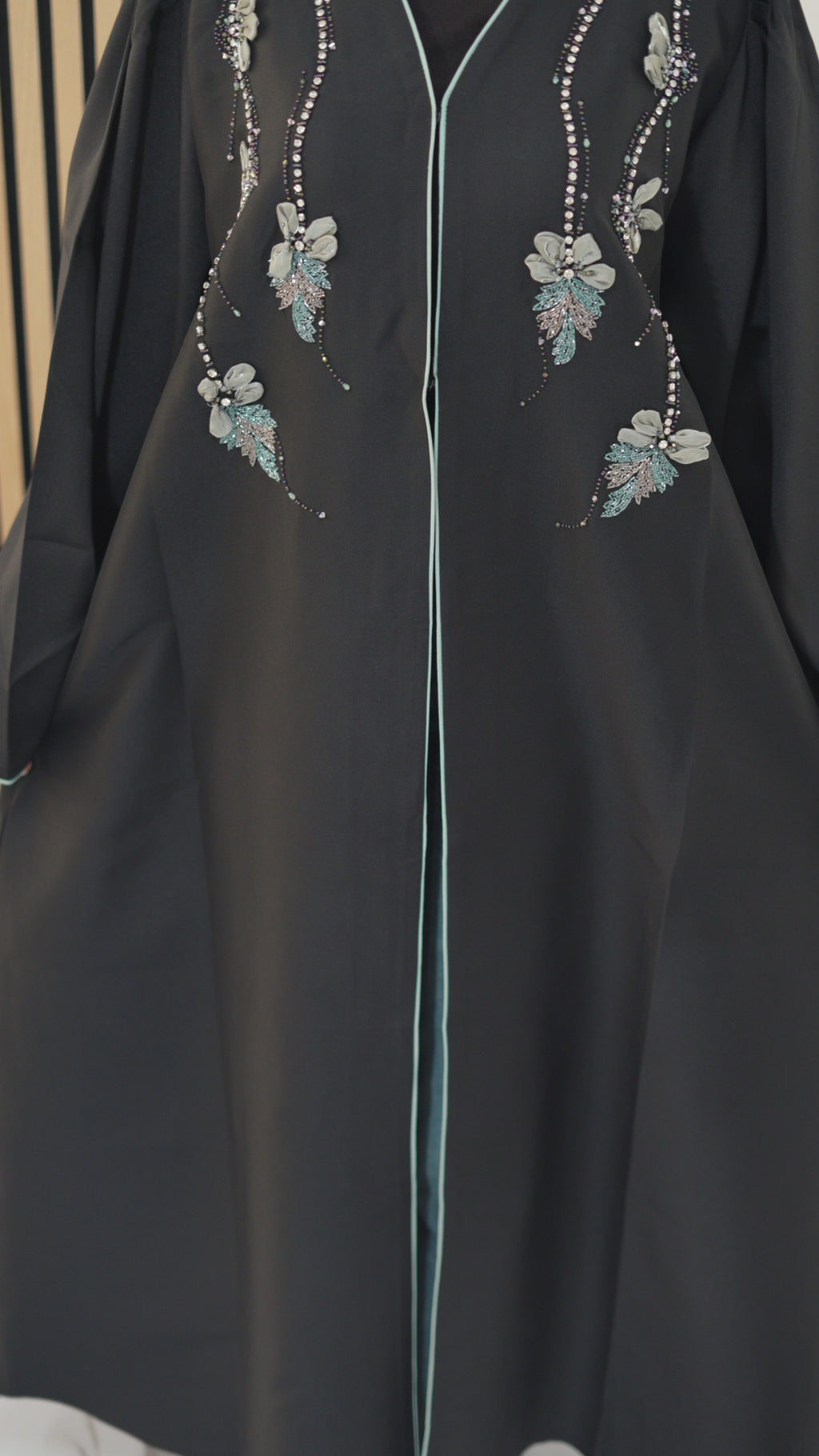 Gleam Abaya