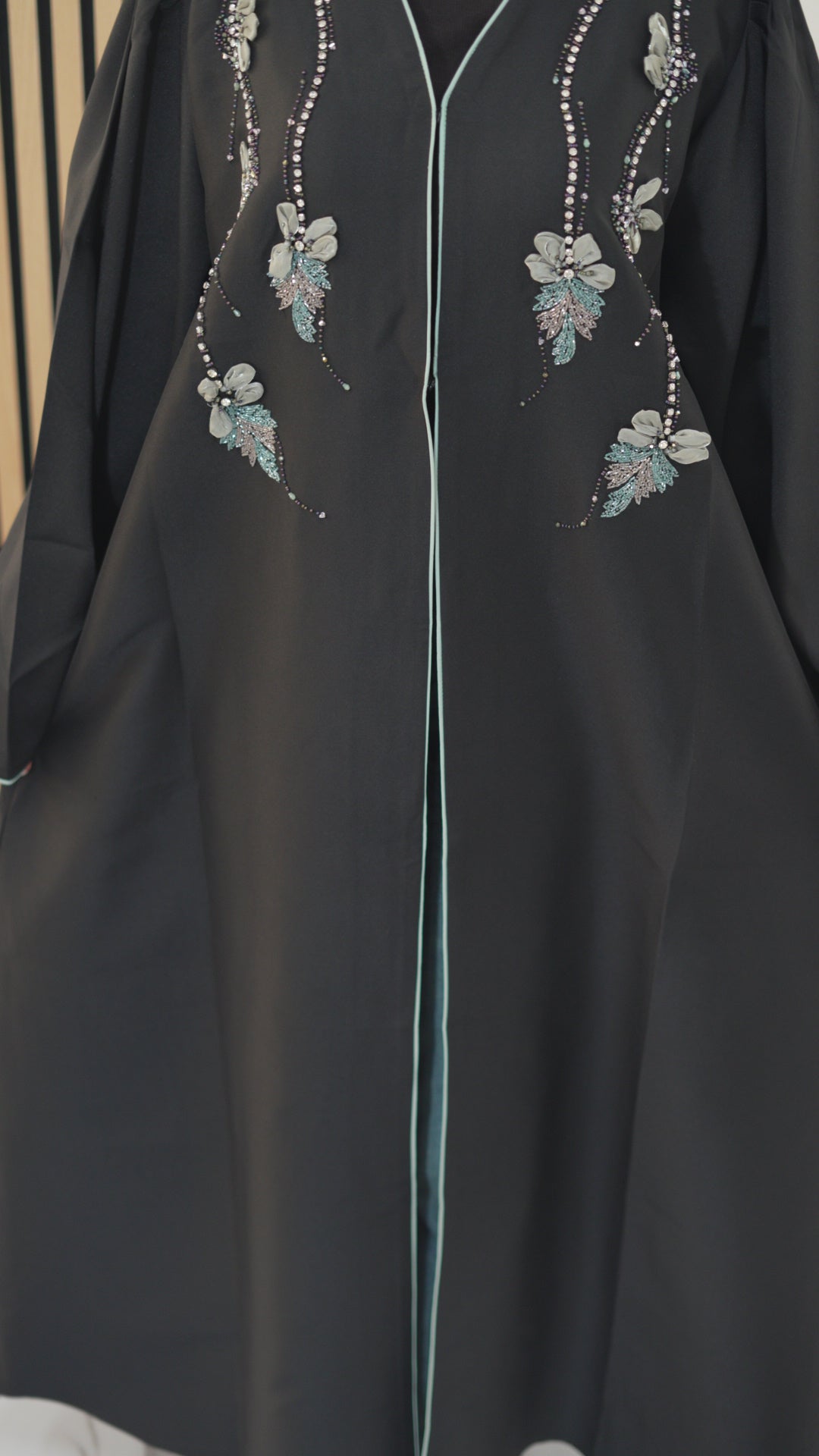 Gleam Abaya