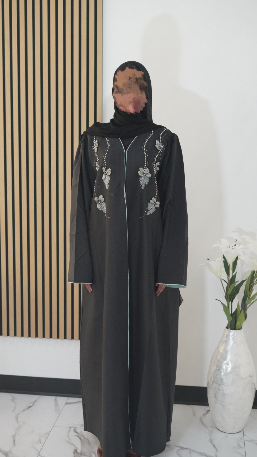 Gleam Abaya
